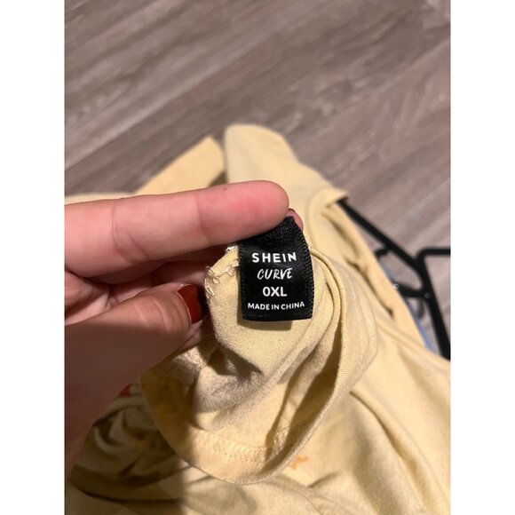 Tshirt - Picture 3 of 3